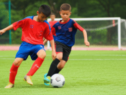 Teknik Dasar dan Strategi Sepak Bola di Kompetisi Remaja